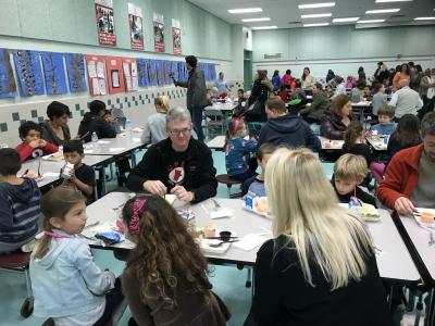 Teachers, parents & students at our family lunch